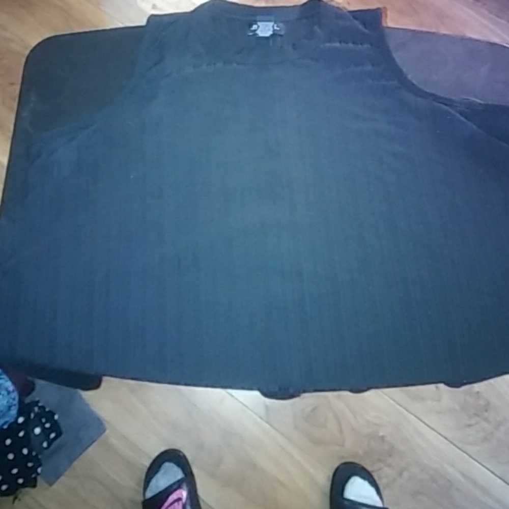 Black sleeveless top